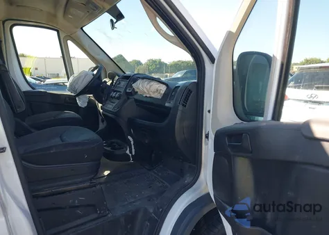 2017 Ram Promaster 1500 Low Roof 118 Wb z USA, uszkodzony, nr VIN 3C6TRVNG0HE541890